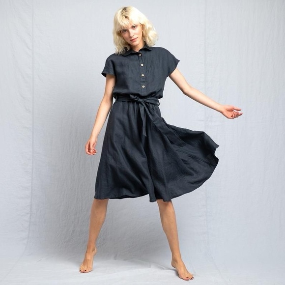 Not perfect linen Eggplant Perth collared buttoned flare dress - Picture 2 of 9